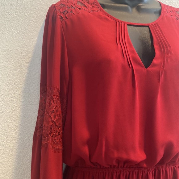 🎈Express lace Long Sleeve Elastic Waist Red Keyhole Pleated Dress Size Medium. - Picture 8 of 13